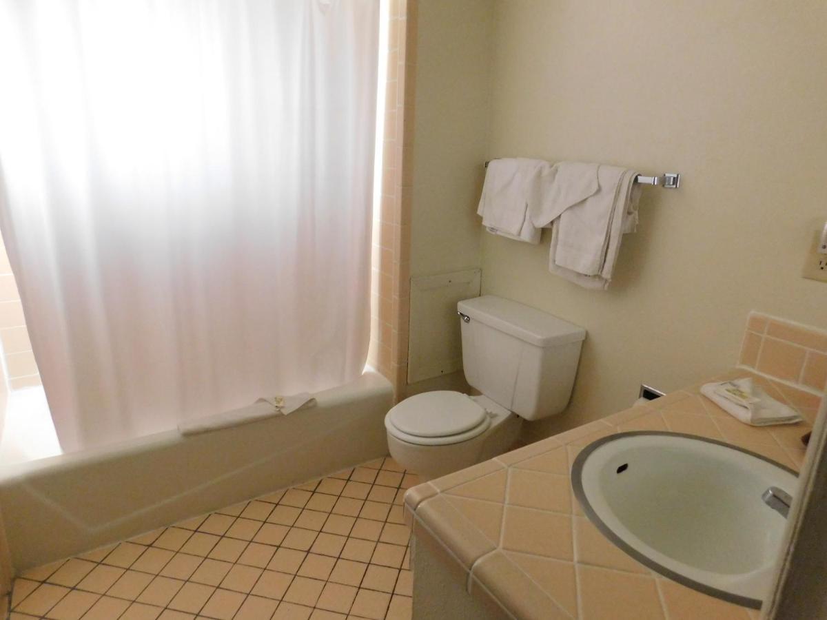 Royal Host Motel Лас Крусес Екстериор снимка