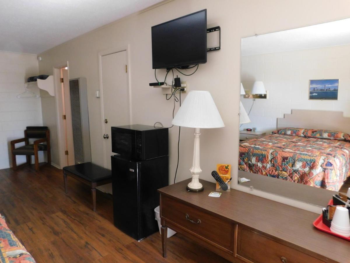 Royal Host Motel Лас Крусес Екстериор снимка