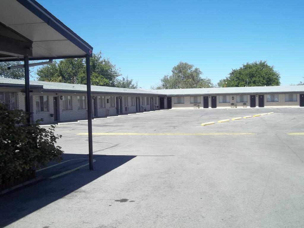 Royal Host Motel Лас Крусес Екстериор снимка